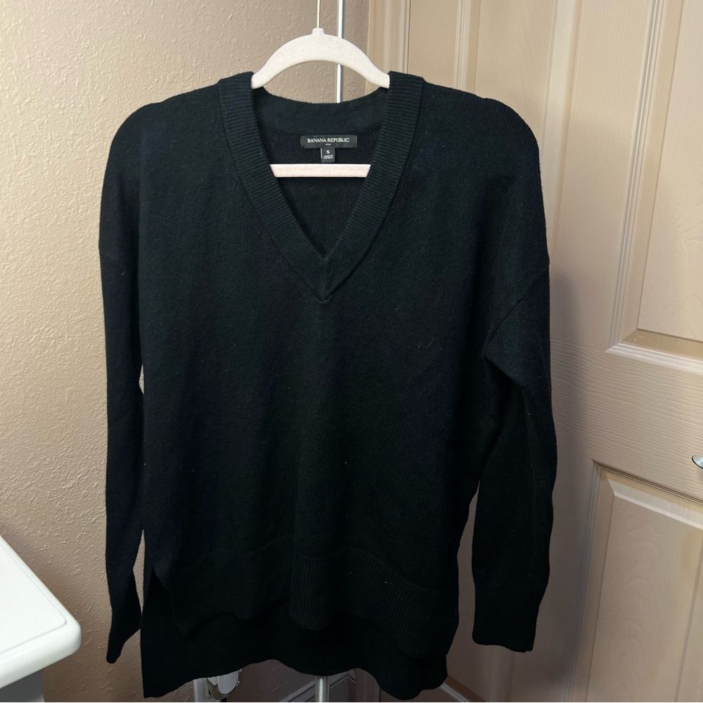 Banana Republic Knit V-Neck Sweater